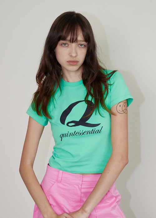 Cursive Q Cropped T-shirt - Mint